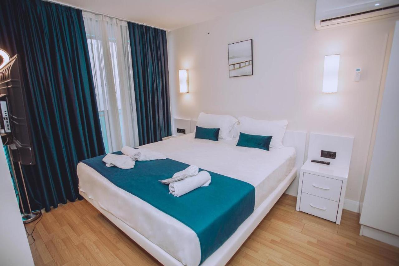 Orbit City Batumi Hotel ภายนอก รูปภาพ